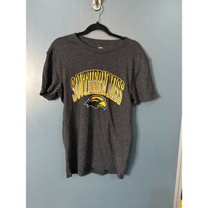 NWT Mens Small Southern Miss Golden Eagles T-Shirt Rivalry Threads